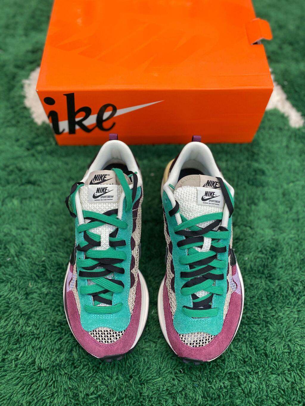 Nike Vaporwaffle x Sacai