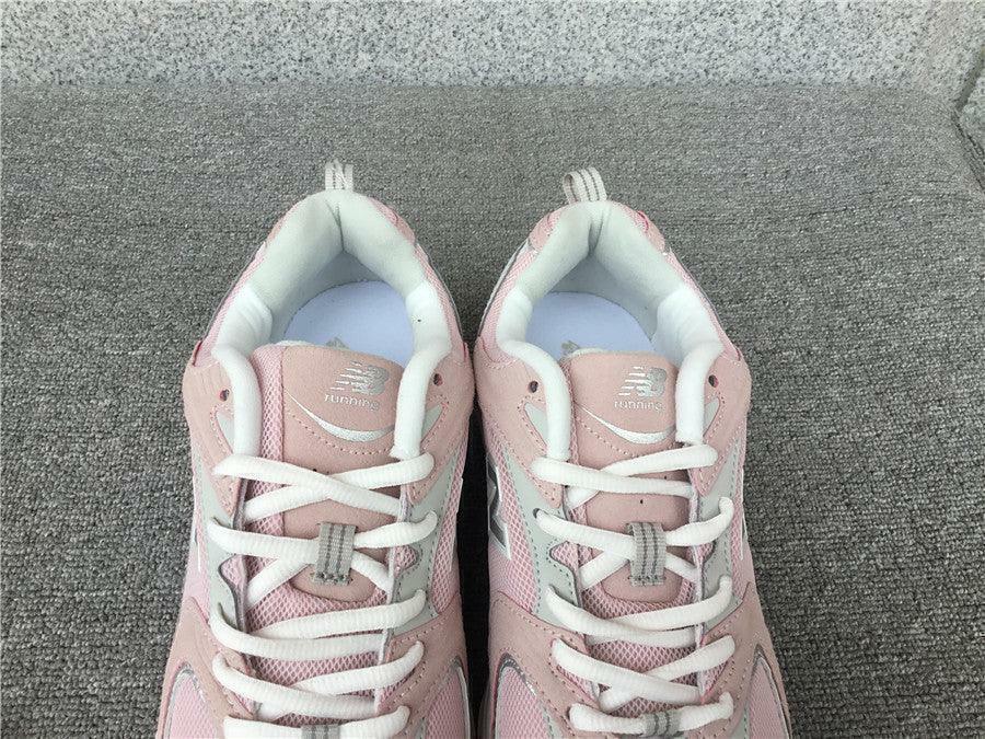 Tênis New Balance 530