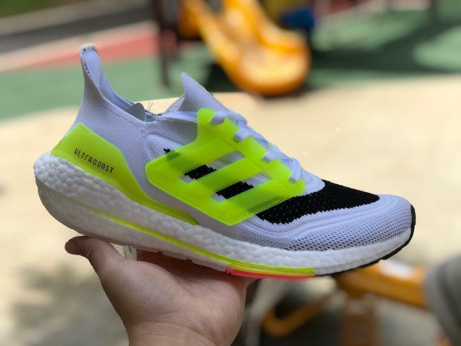 Tênis Adidas Ultra Boost 2021