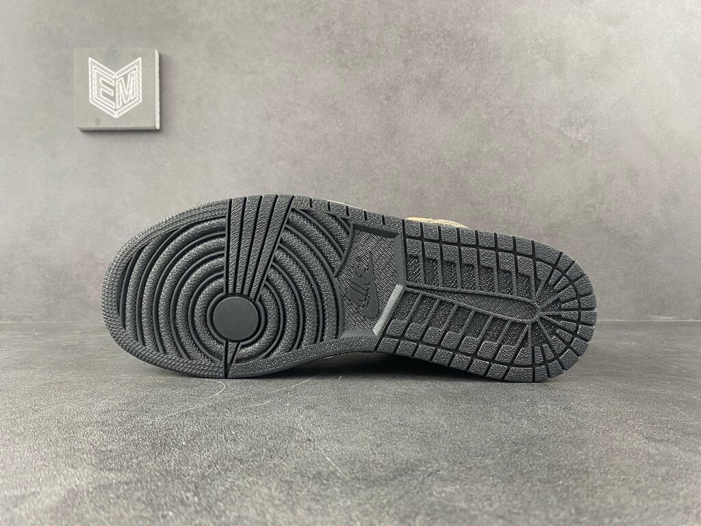 Nike Air Jordan 1 Mid SE Dark Chocolate