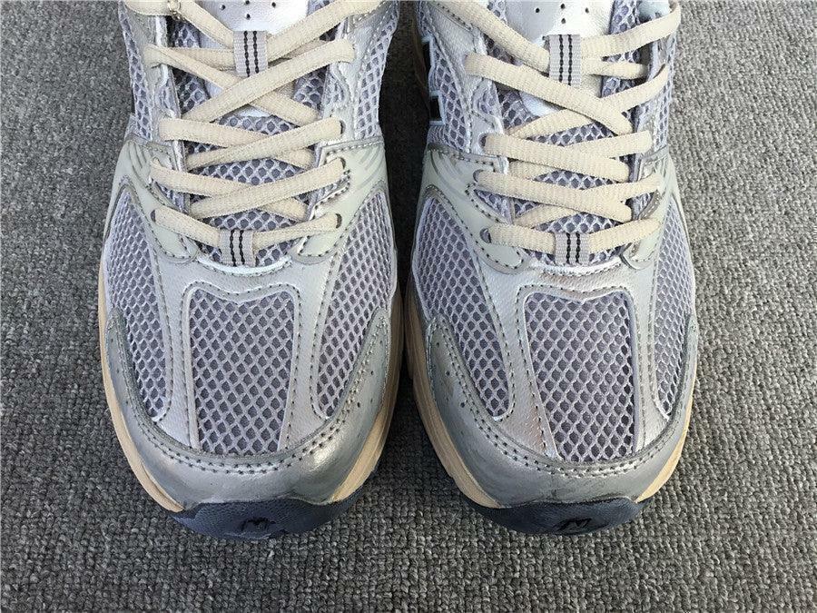 Tênis New Balance 530