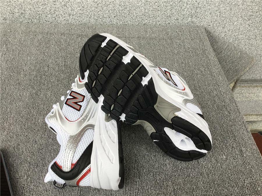 Tênis New Balance 530