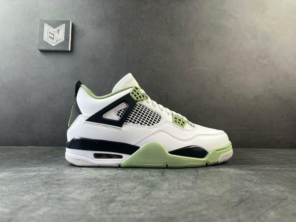Nike Air Jordan 4 Retro Seafoam