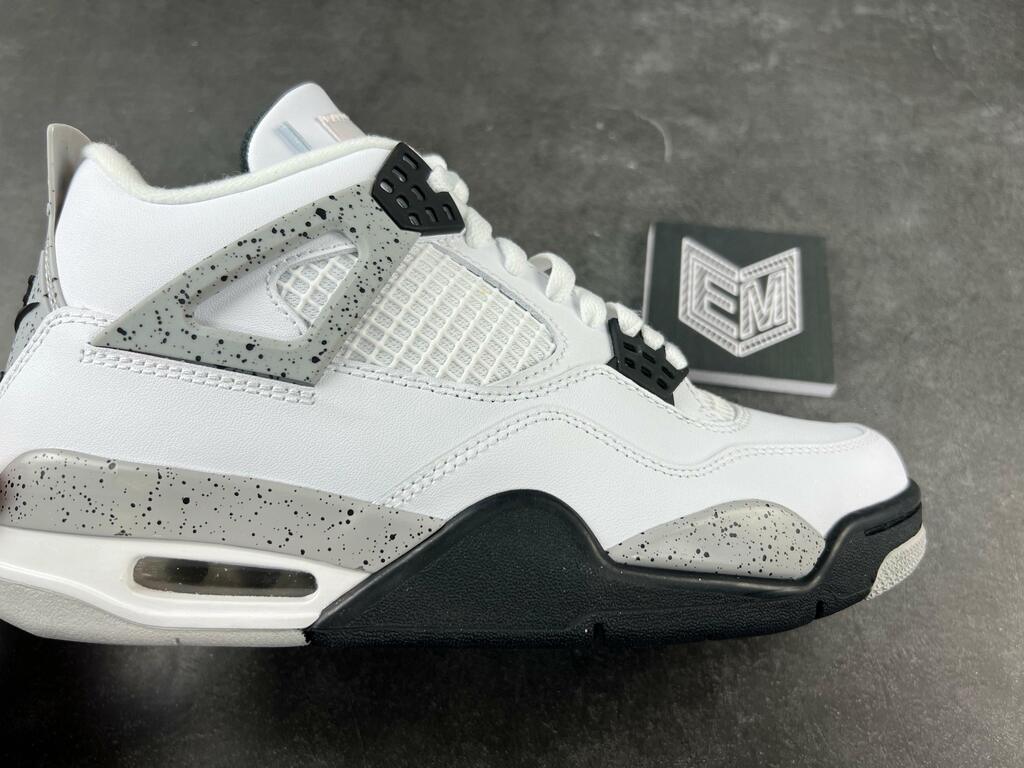 Nike Air Jordan 4 Retro White Cement
