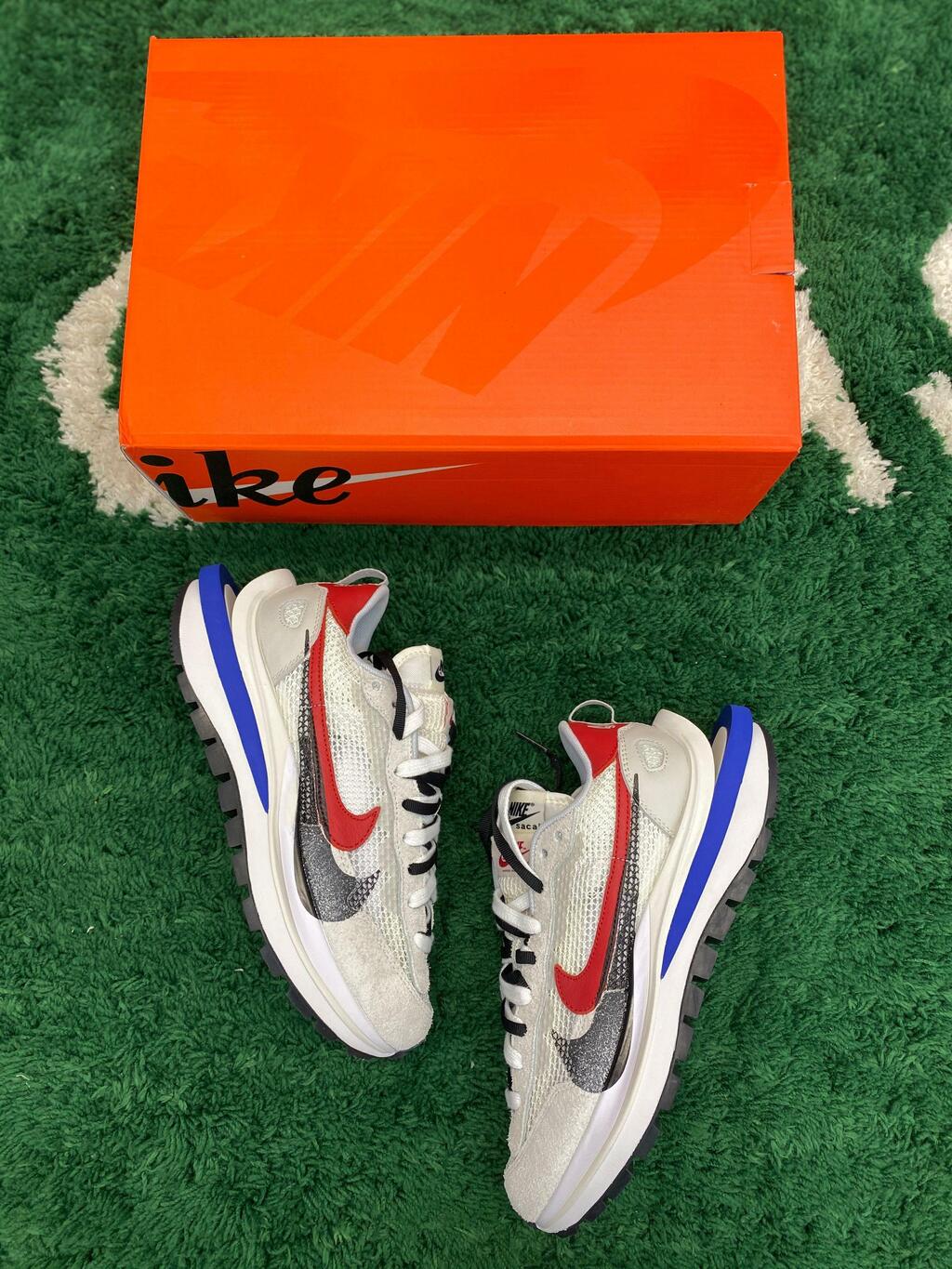 Nike Vaporwaffle x Sacai