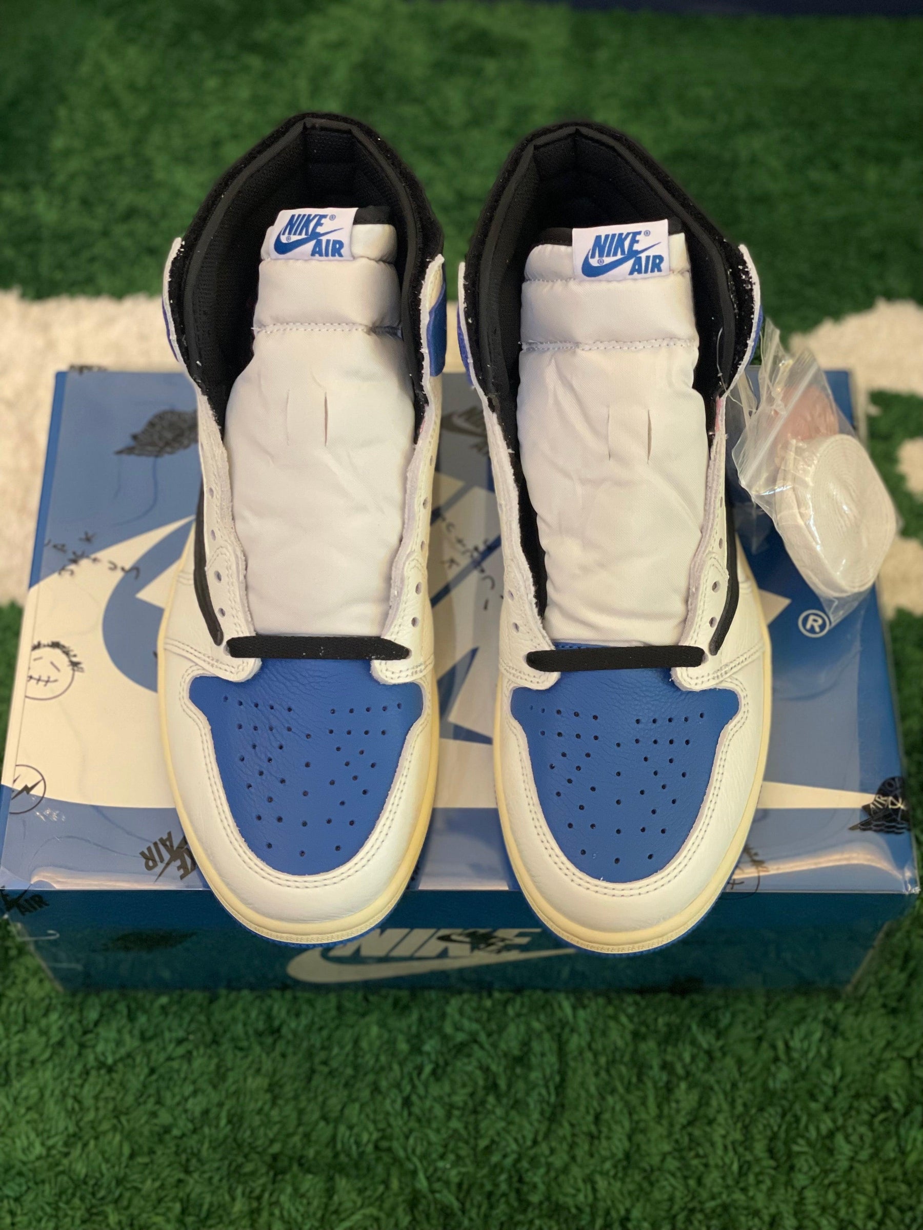 TENIS NIKE AIR JORDAN 1 HIGH "TRAVIS SCOTT"