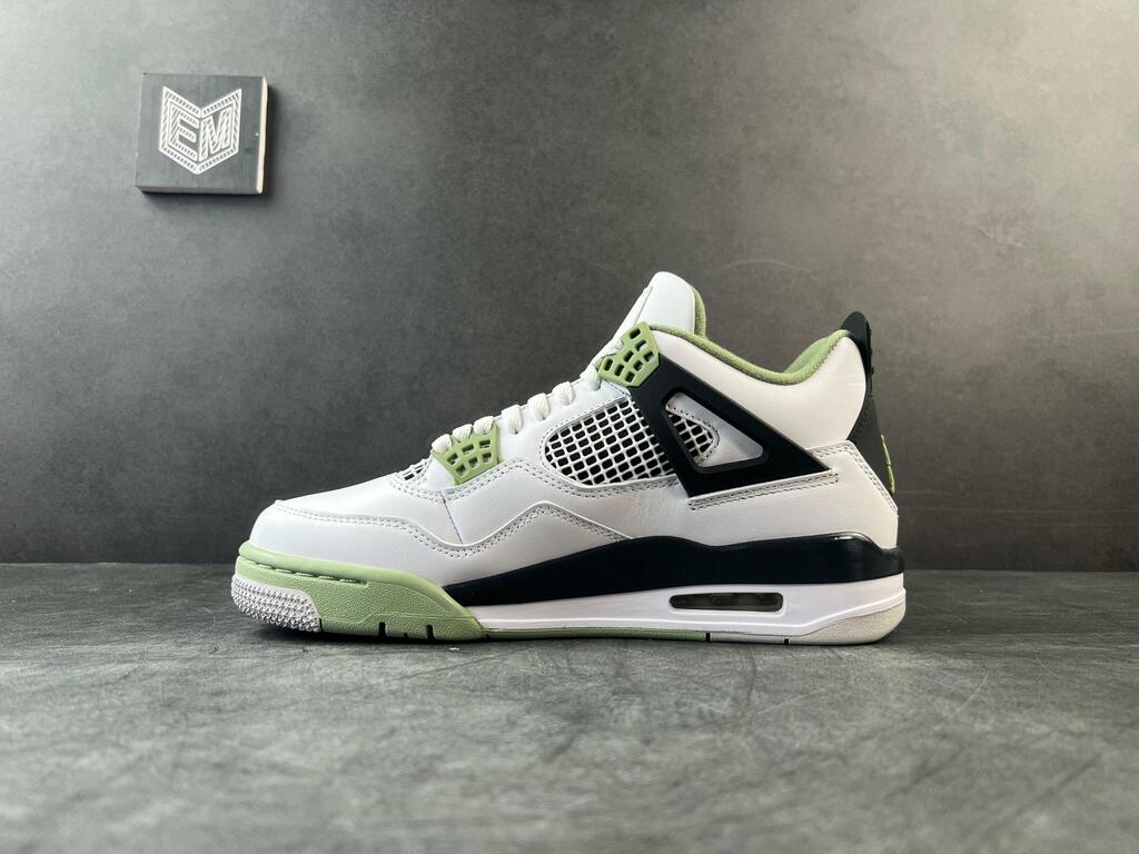 Nike Air Jordan 4 Retro Seafoam
