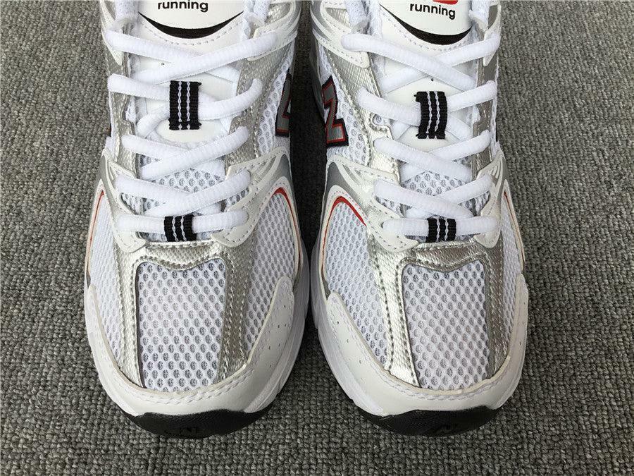 Tênis New Balance 530