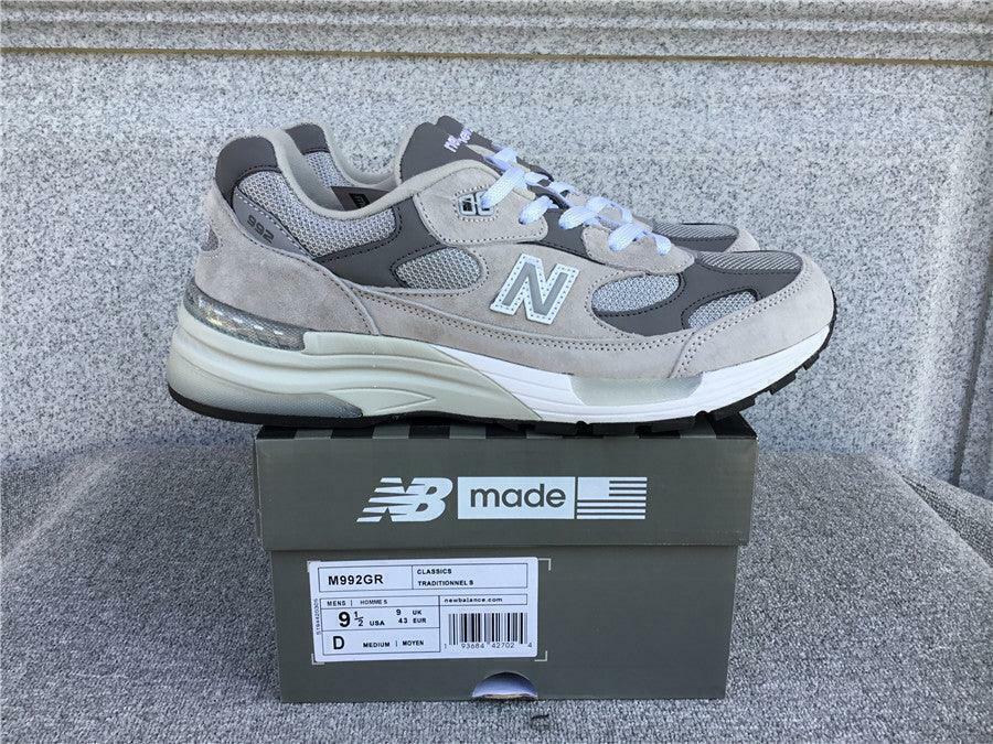 Tênis New Balance 992