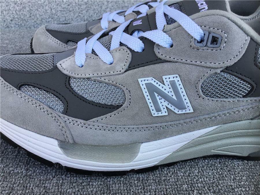 Tênis New Balance 992