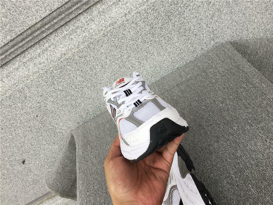 Tênis New Balance 530