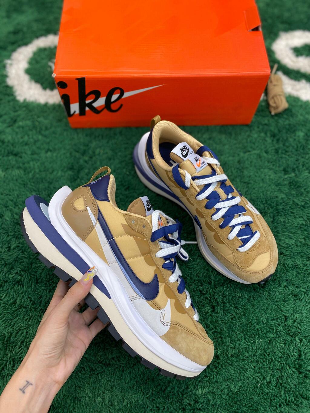 Nike Vaporwaffle x Sacai