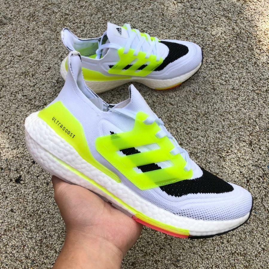 Tênis Adidas Ultra Boost 2021