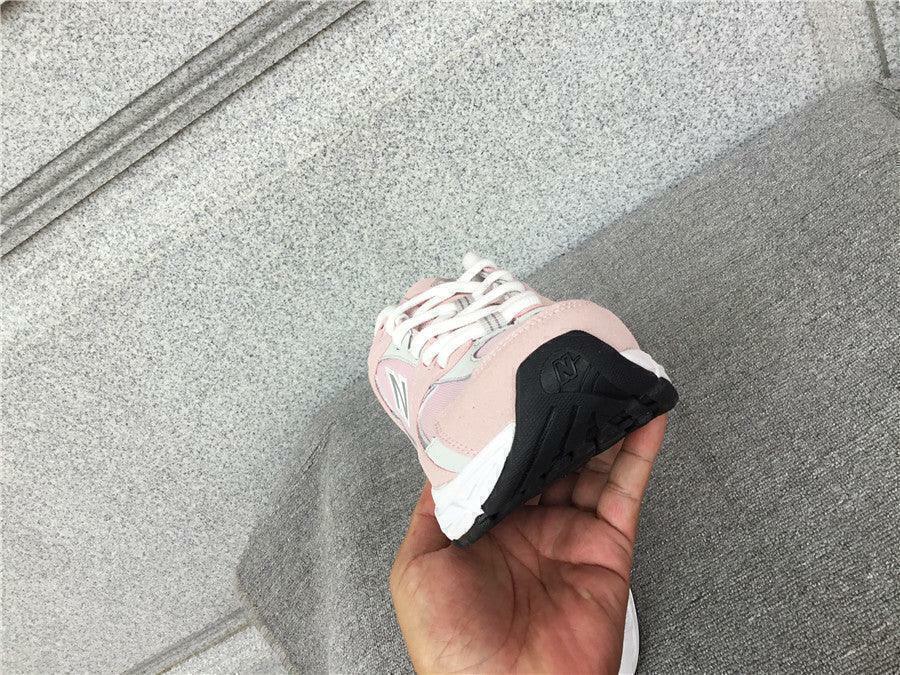 Tênis New Balance 530