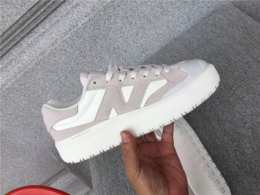 Tênis New Balance Ct302