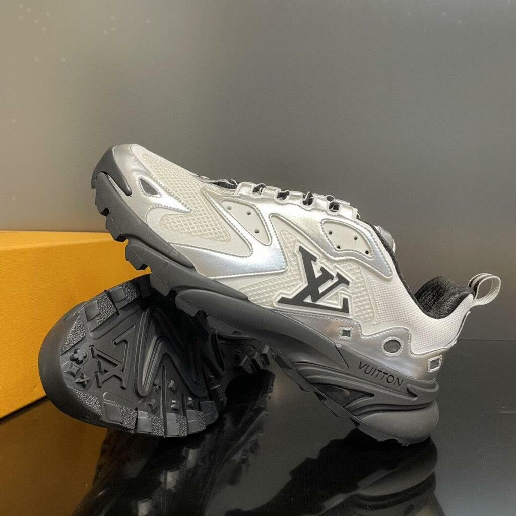 Louis Vuitton Runner Tatic Sneaker