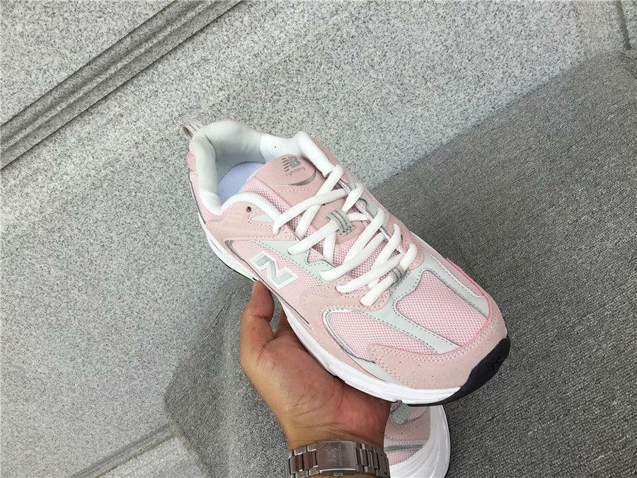 Tênis New Balance 530