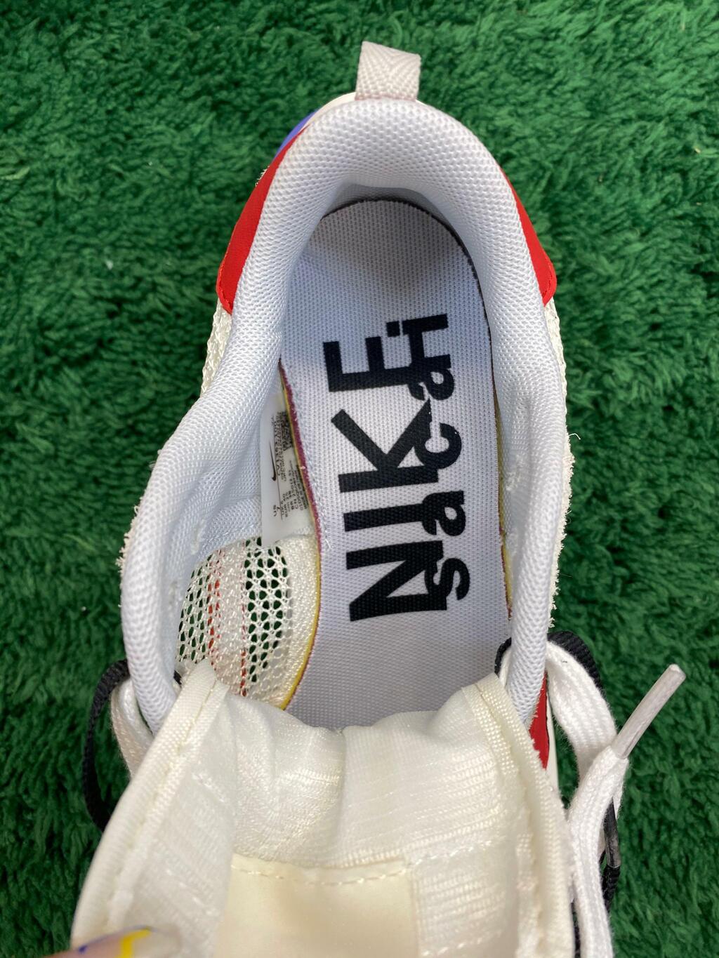 Nike Vaporwaffle x Sacai