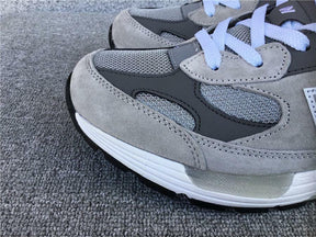 Tênis New Balance 992