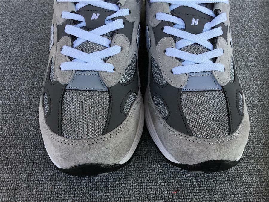 Tênis New Balance 992