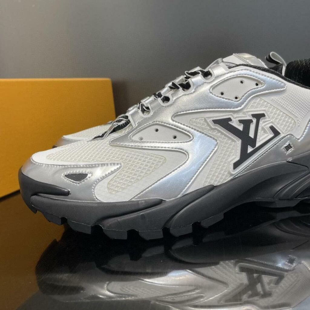 Louis Vuitton Runner Tatic Sneaker