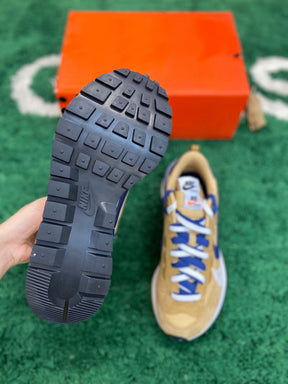 Nike Vaporwaffle x Sacai