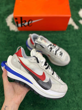 Nike Vaporwaffle x Sacai