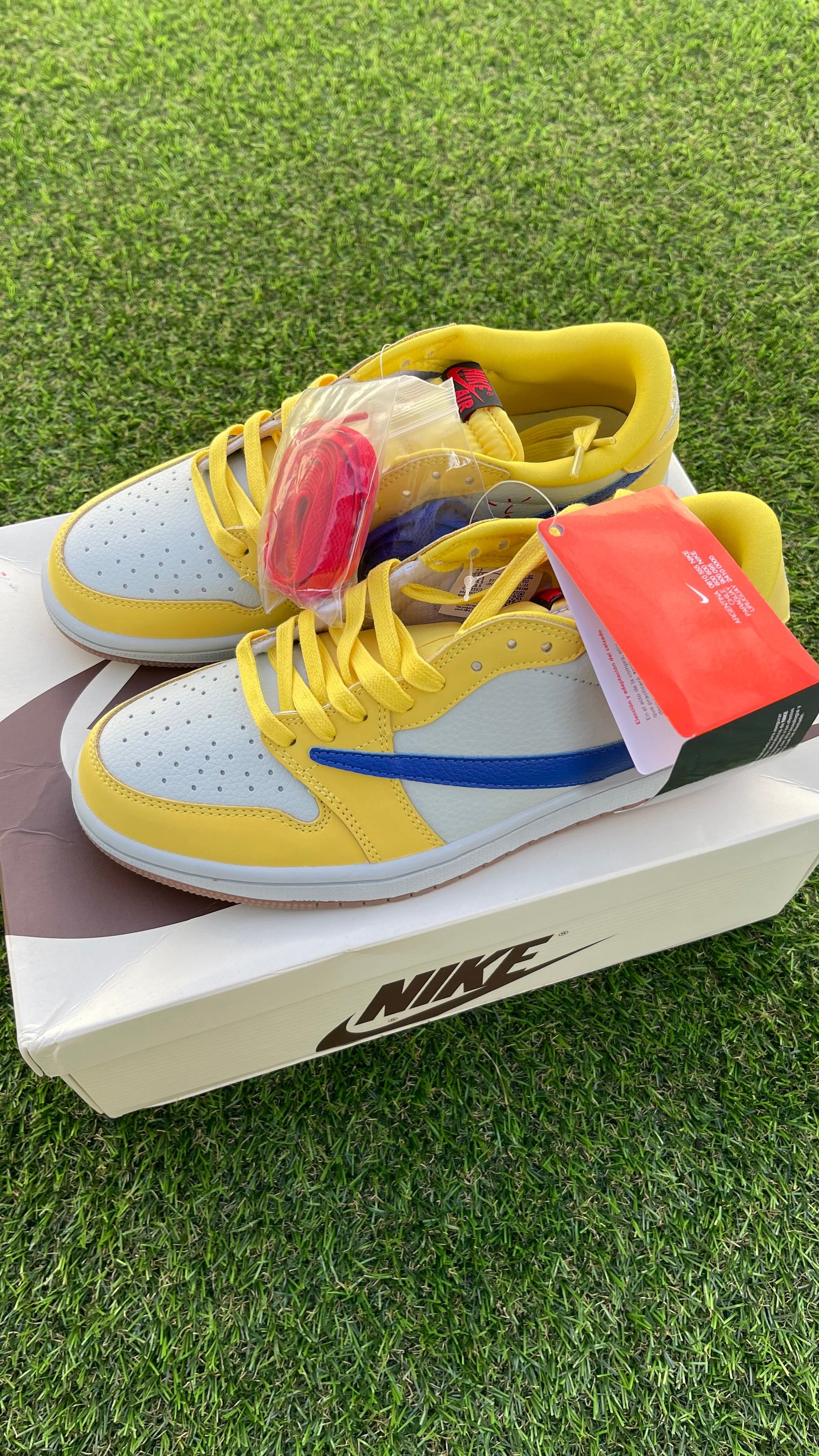 Travis Scott x Air Jordan 1 Low OG Canary