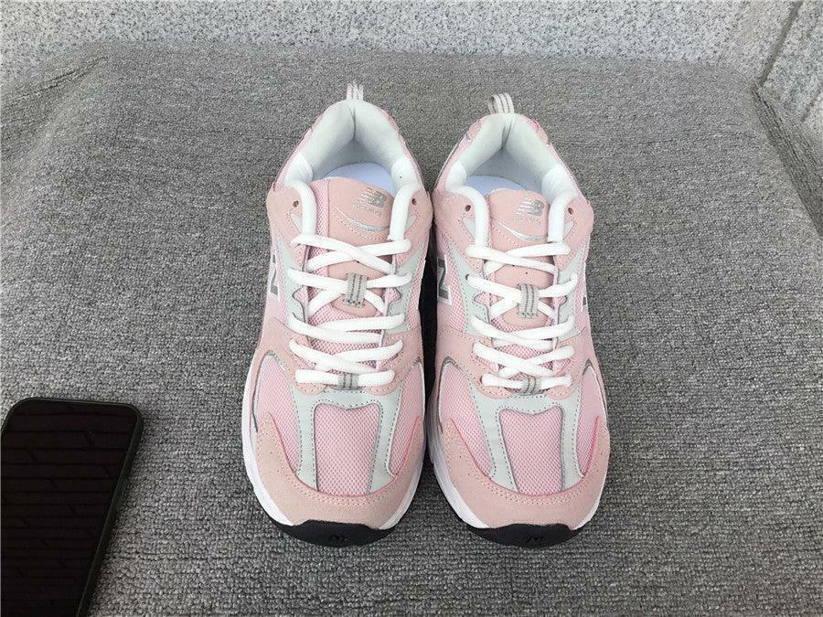 Tênis New Balance 530