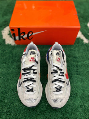 Nike Vaporwaffle x Sacai