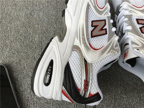 Tênis New Balance 530