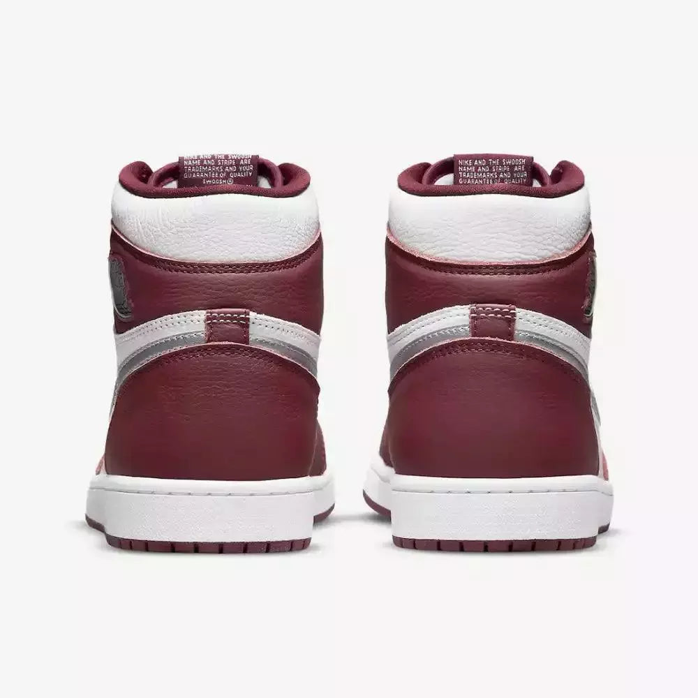 Nike Air Jordan 1 Retro High OG Bordeaux