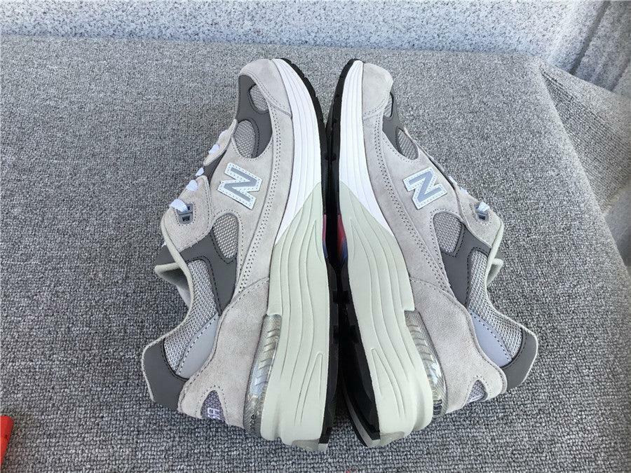 Tênis New Balance 992