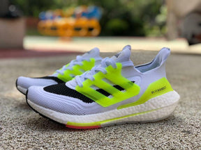 Tênis Adidas Ultra Boost 2021