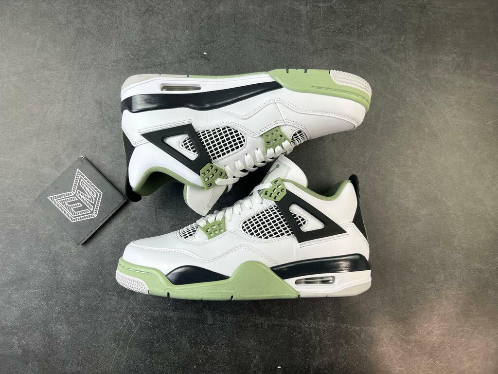 Nike Air Jordan 4 Retro Seafoam
