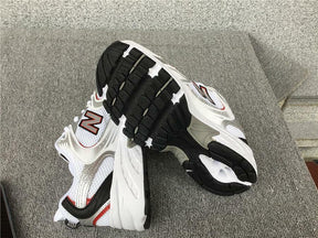 Tênis New Balance 530