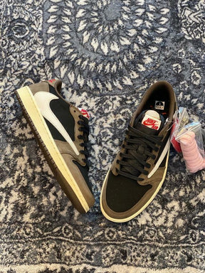 Nike Air Jordan 1 Low x Travis Scott Mocha