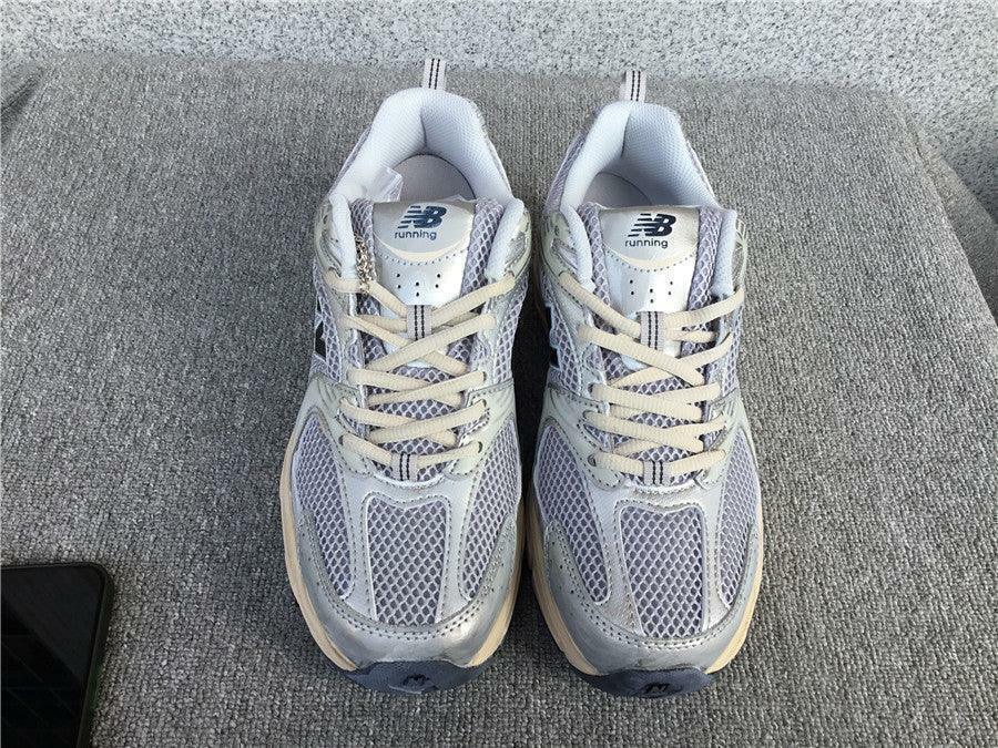 Tênis New Balance 530