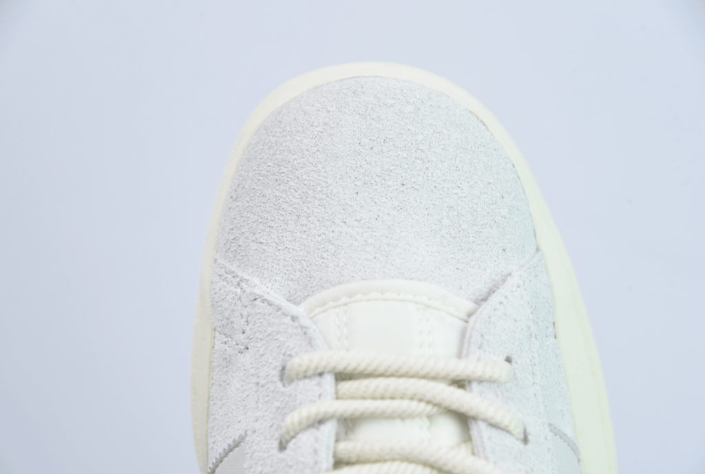 Adidas Bad Bunny Campus LIGHT CLOUD WHITE/ALUMINIUM/CHALK WHITE