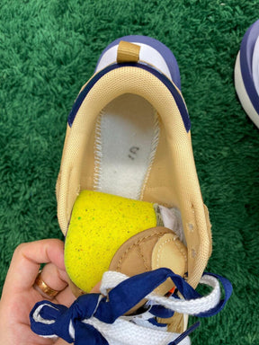 Nike Vaporwaffle x Sacai