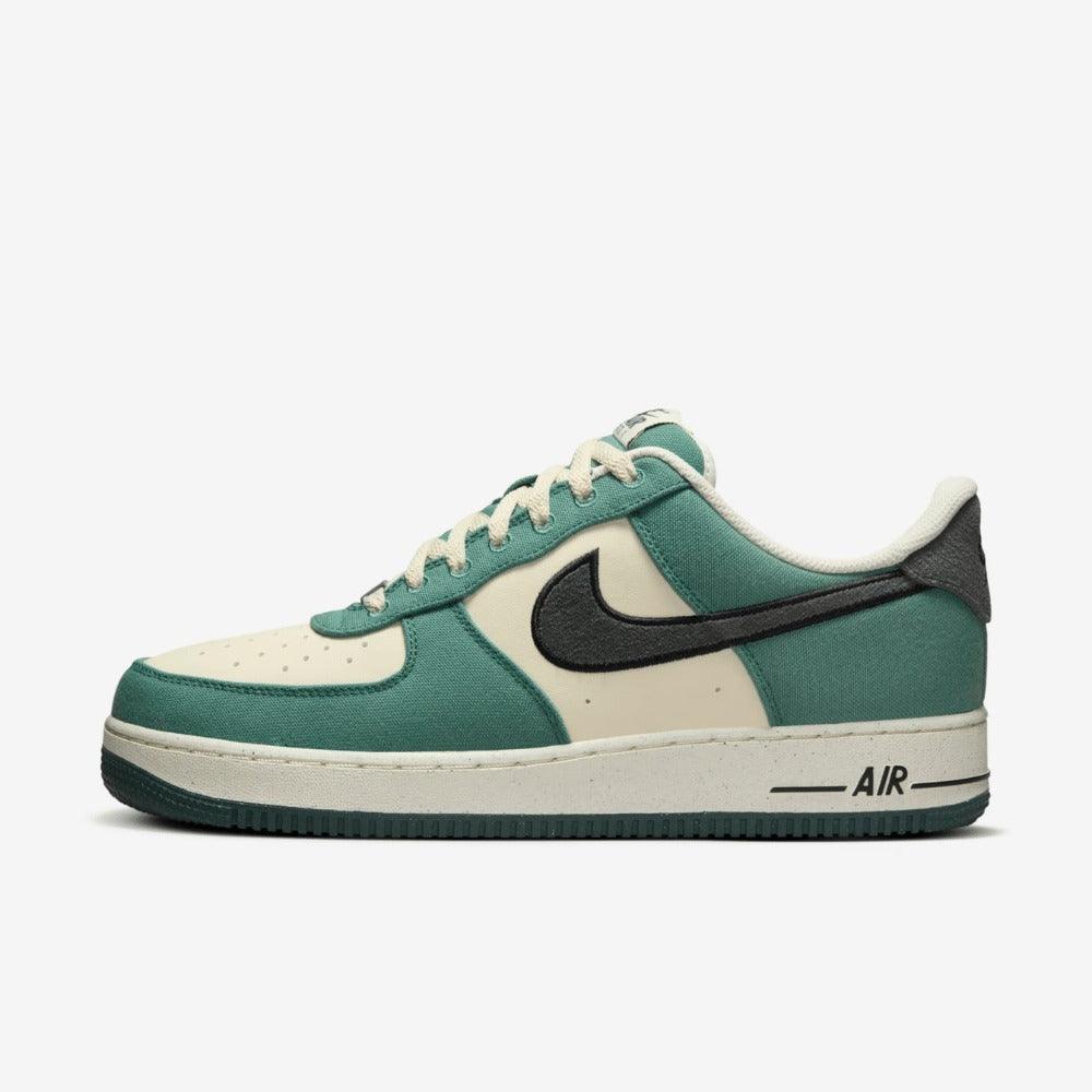 Nike Air Force 1 Low Vintage Green