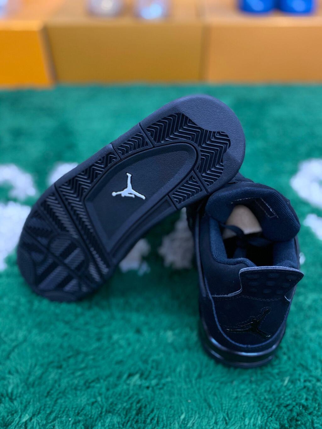 Nike Air Jordan 4 Retro Black Cat