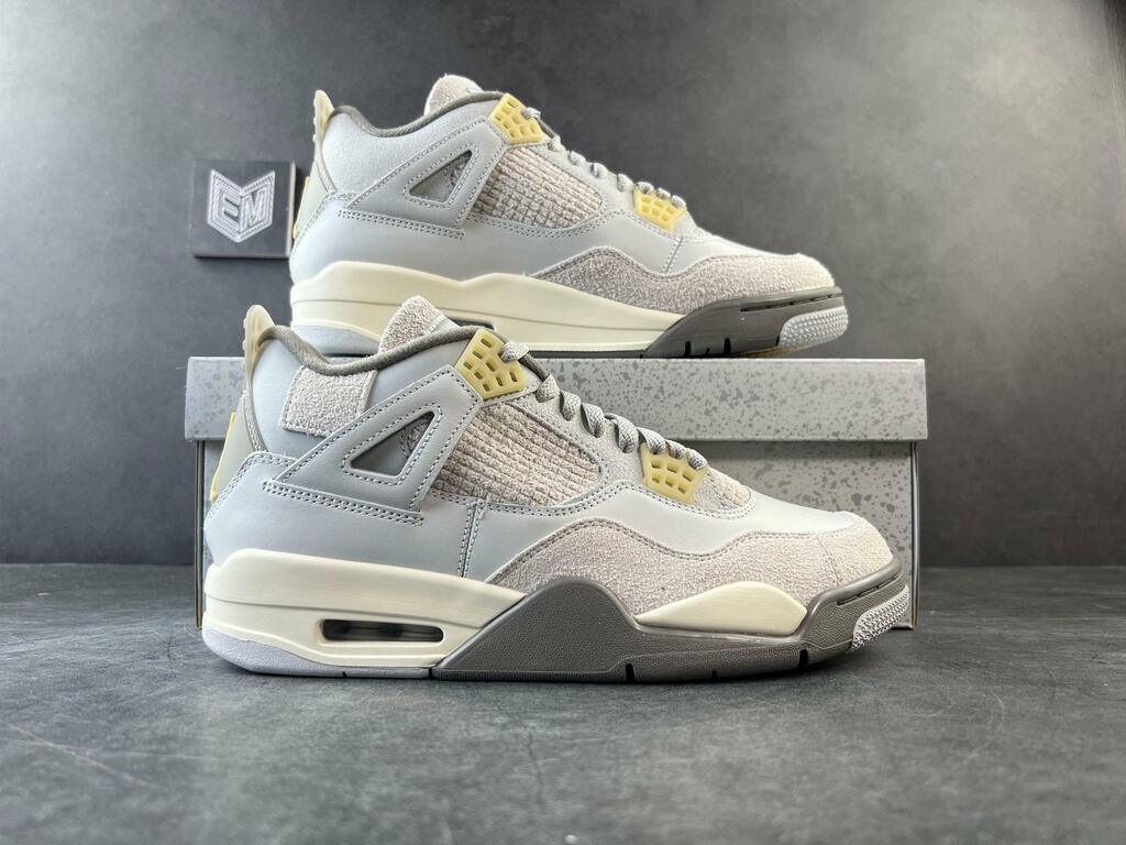 Nike Air Jordan 4 Retro SE Craft Photon Dust