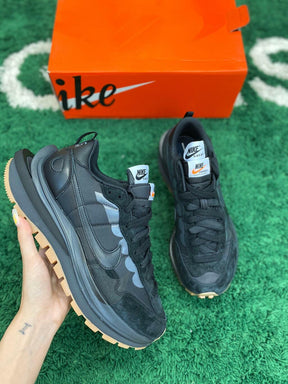 Nike Vaporwaffle x Sacai