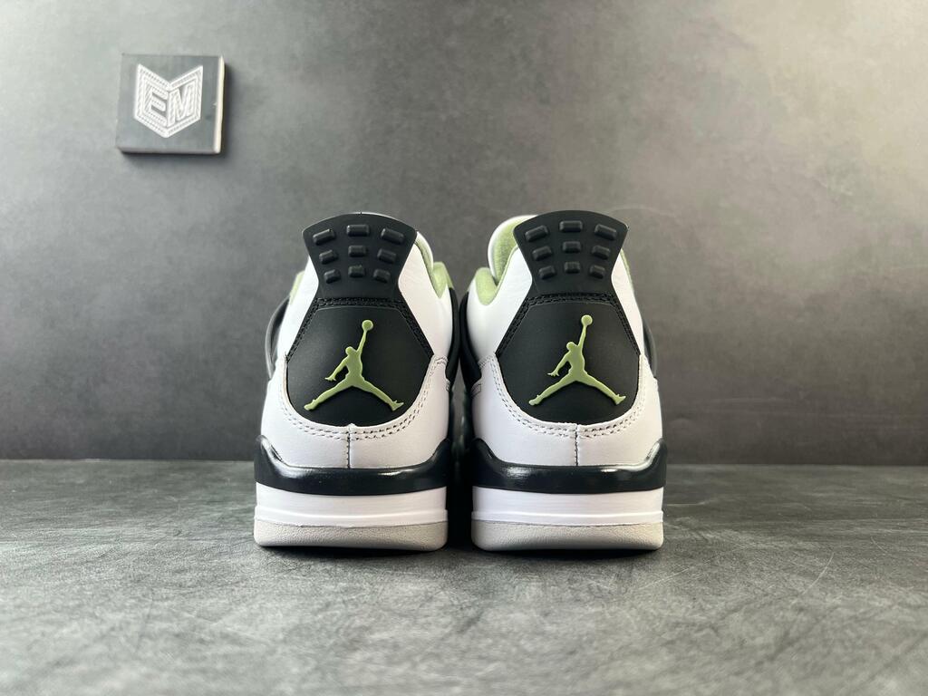 Nike Air Jordan 4 Retro Seafoam