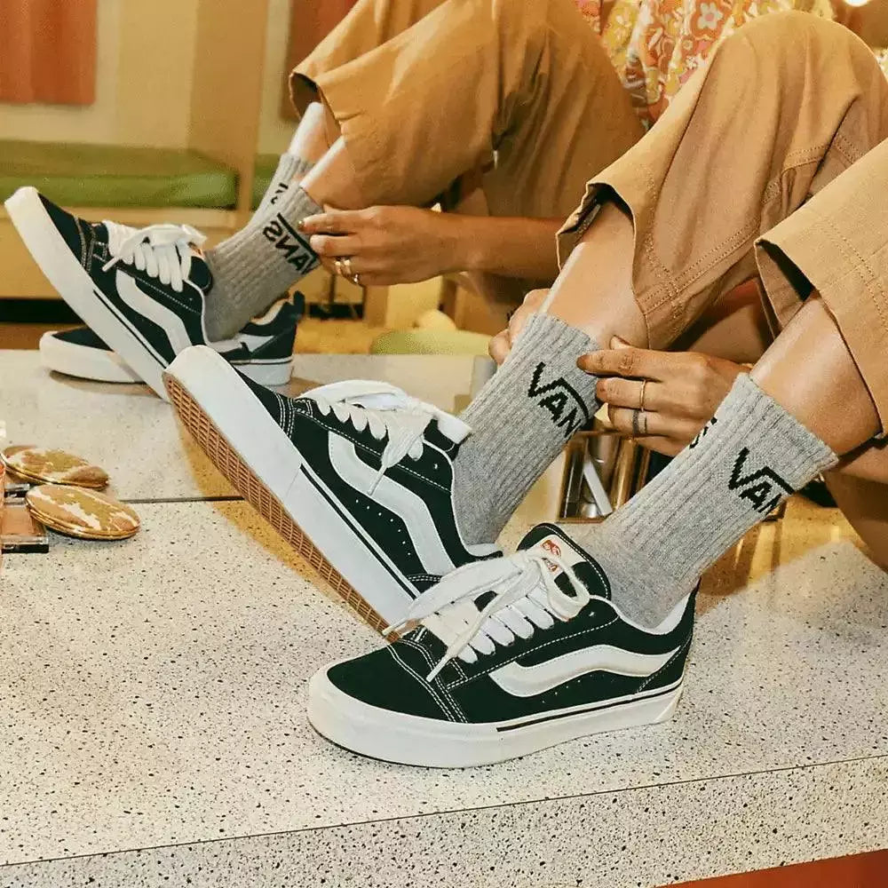 Vans Knu Skool Black True White