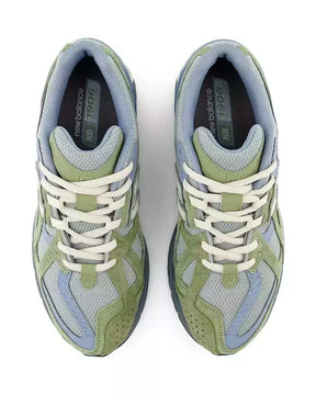 Tênis New Balance 1906