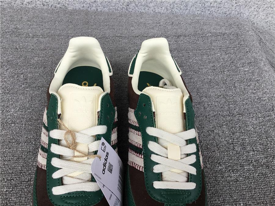 Tênis Adidas Samba OG x Notitle Brown