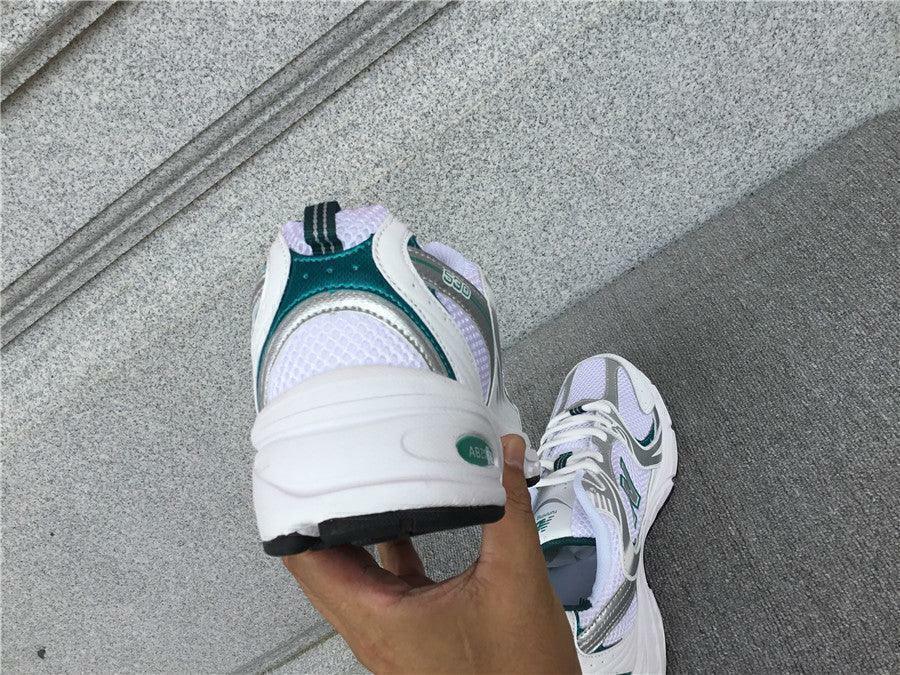 Tênis New Balance 530