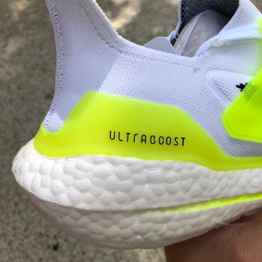 Tênis Adidas Ultra Boost 2021